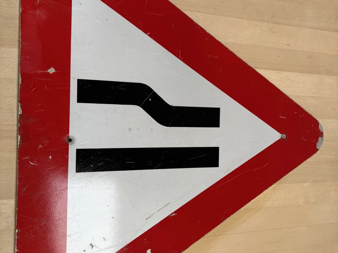 Billede 1 - Ældre vejskilt 