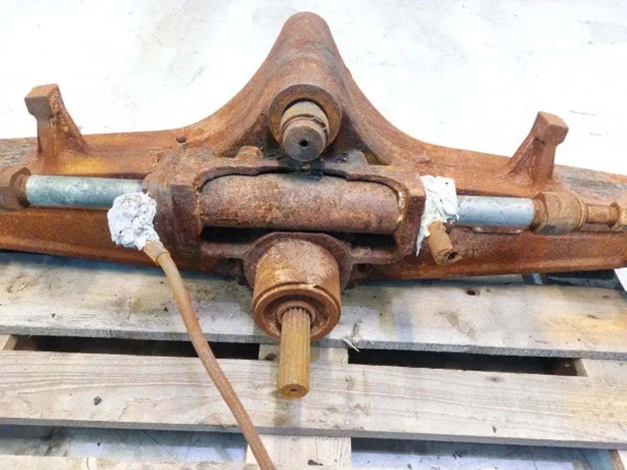 Billede 10 - Case 580 SLE Foraksel 279170A1