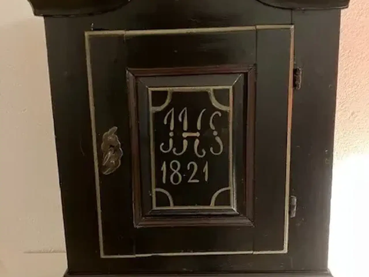 Billede 1 - Tobaksskab med låge og skuffe