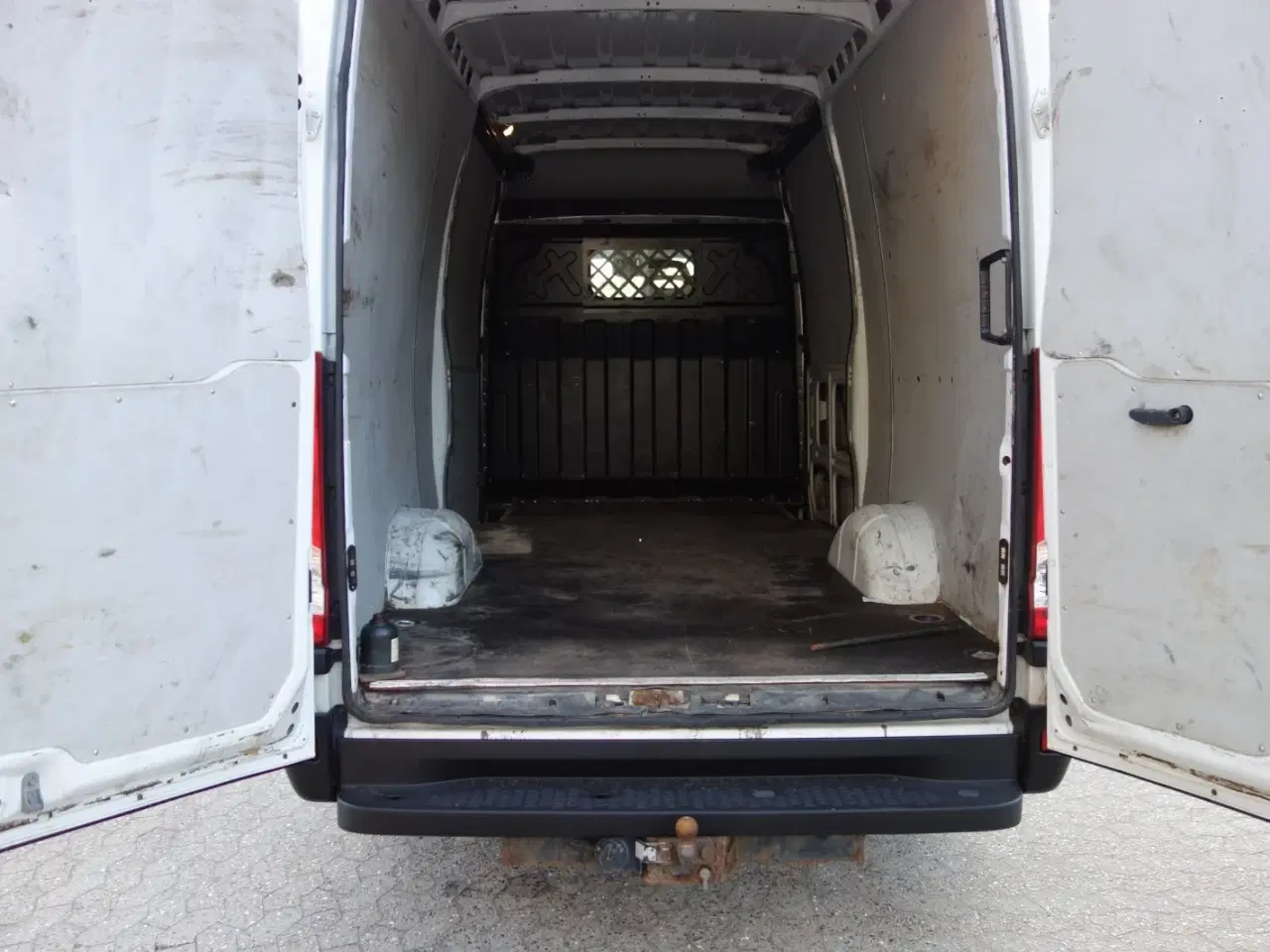 Billede 13 - Iveco Daily 2,3 35S16 12m³ Van AG8