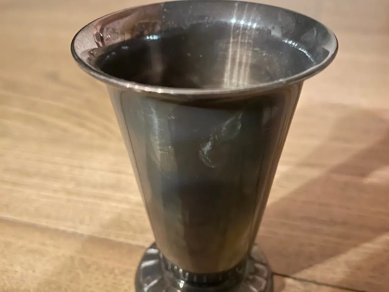 Billede 2 - Lille, gammel vase i sølv