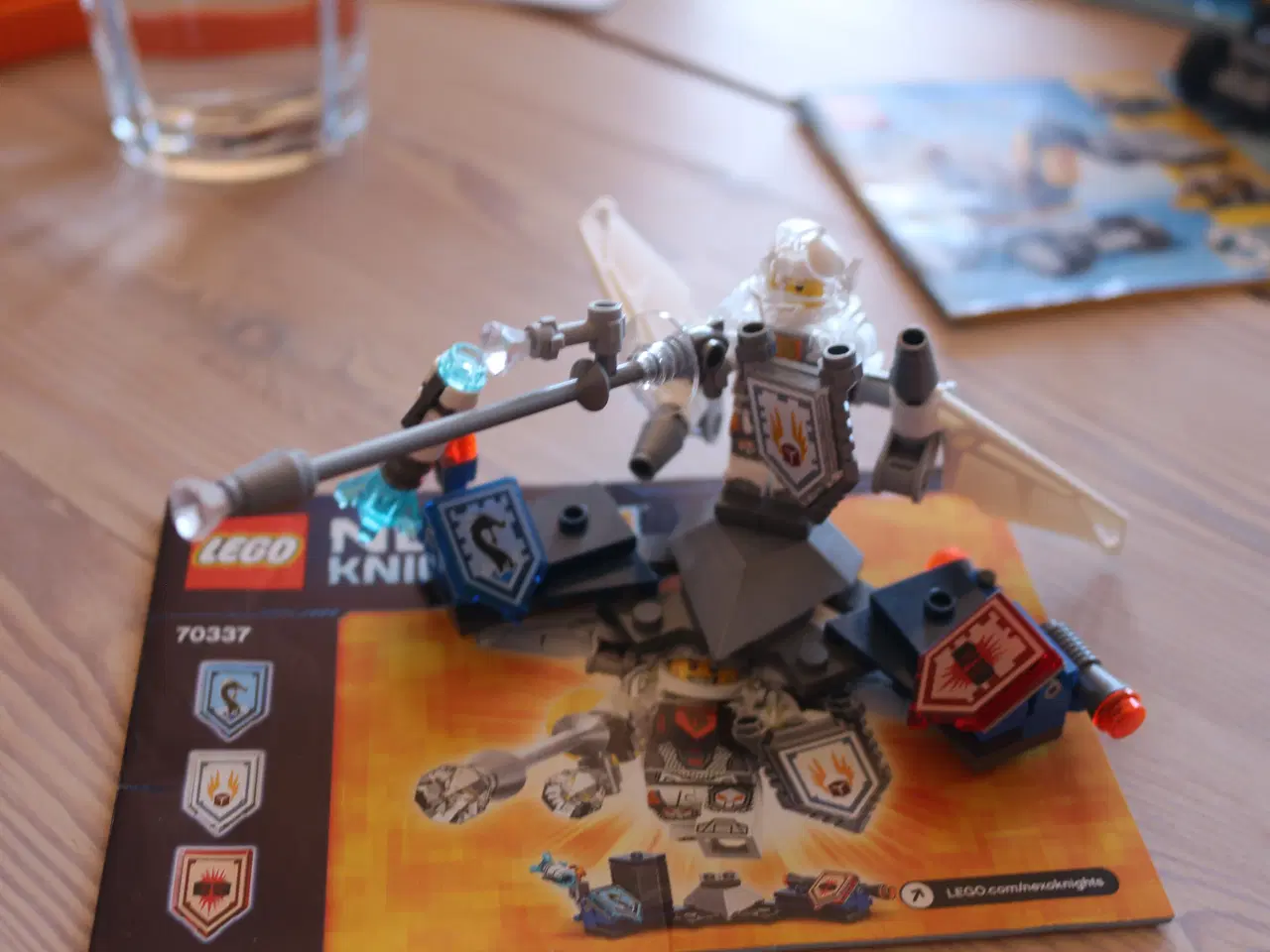 Billede 2 - Nexo Knights 70337