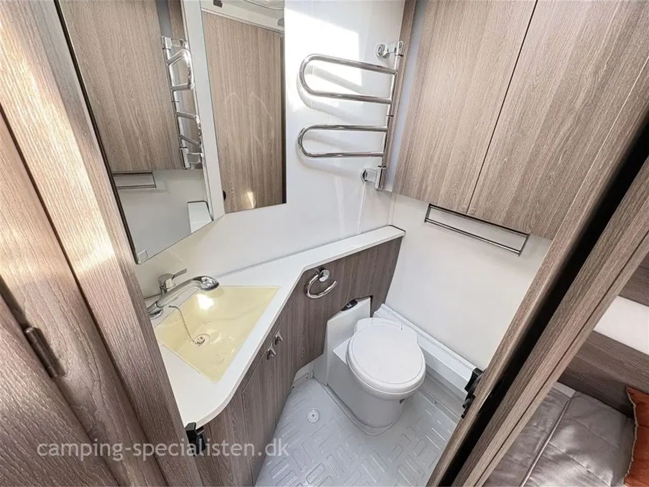 Billede 9 - 2016 - Kabe Royal 520 XL KS   Kabe Royal 520 XL KS 2016 - Se den nu hos Camping-Specialisten.dk