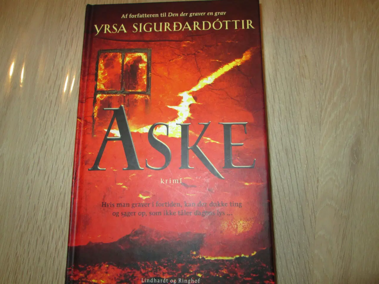 Billede 1 - Aske af Yrsa Sigurdardottir