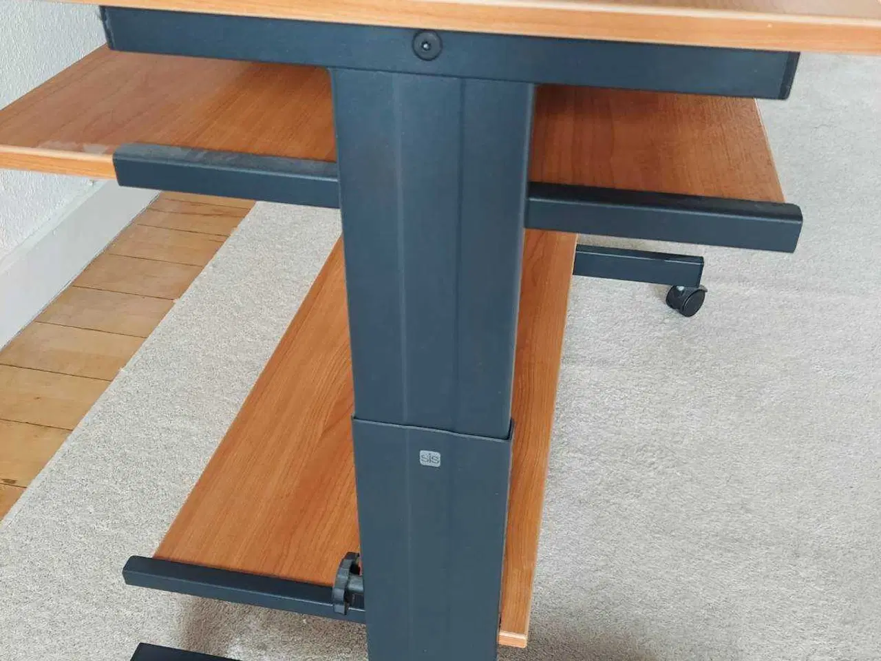 Billede 3 - Computerbord SIS