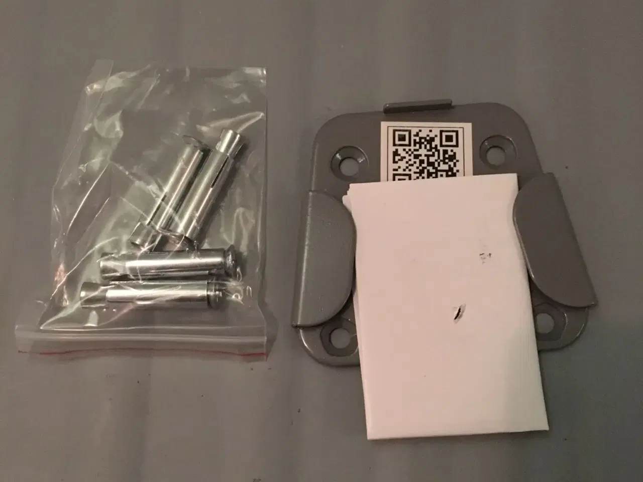 Billede 1 - Terrassebeslag for læsejl / læhegn