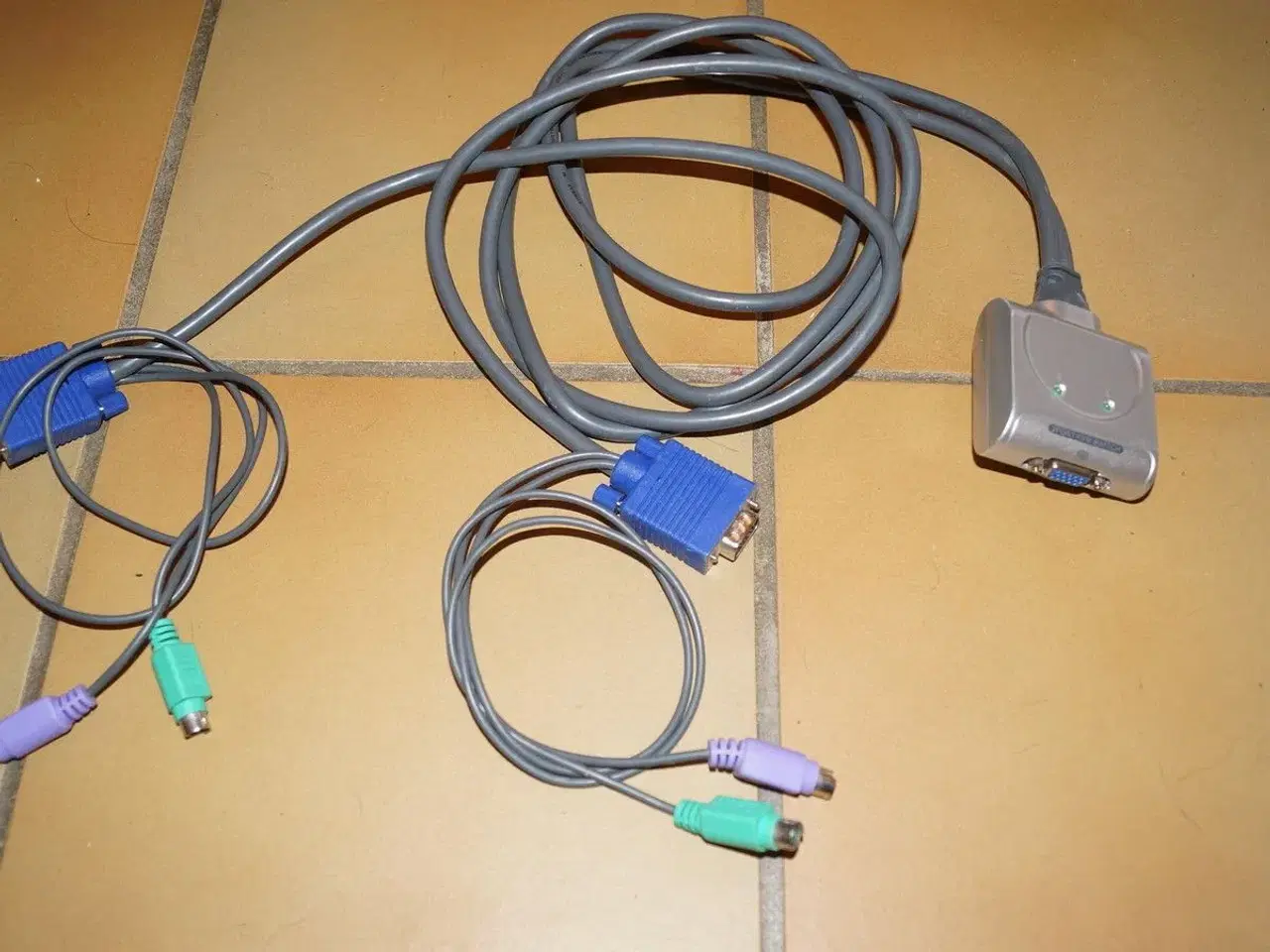 Billede 1 - KVM Switch 2 port