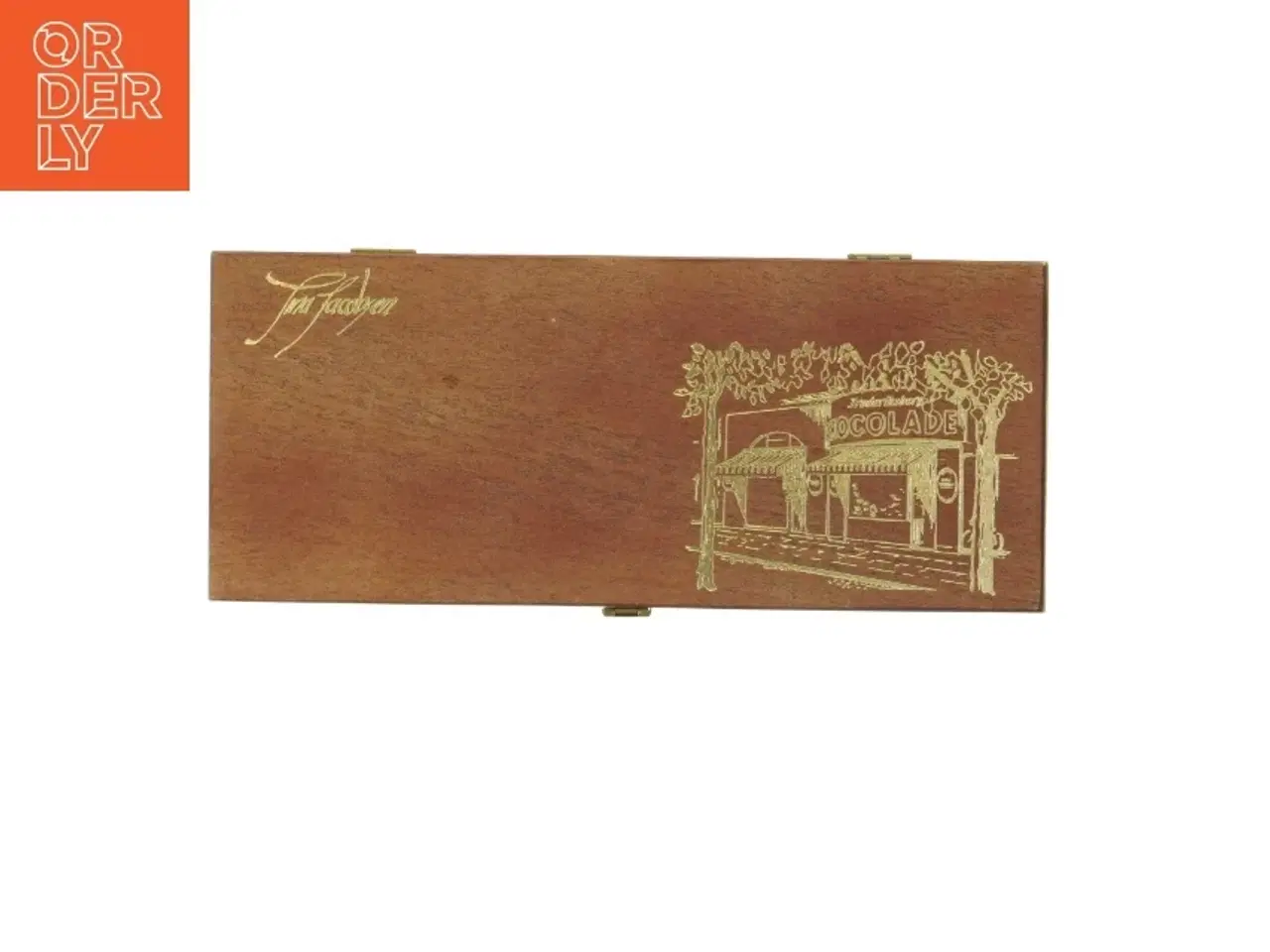 Billede 1 - Trææske med signatur og tekst fra Tina Jacobsen (str. 27x12 cm)