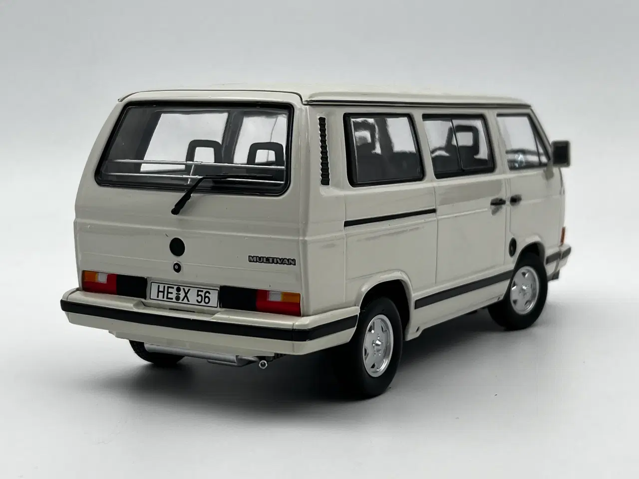 Billede 3 - 1990 VW T3 Whitestar / Multivan 1:18