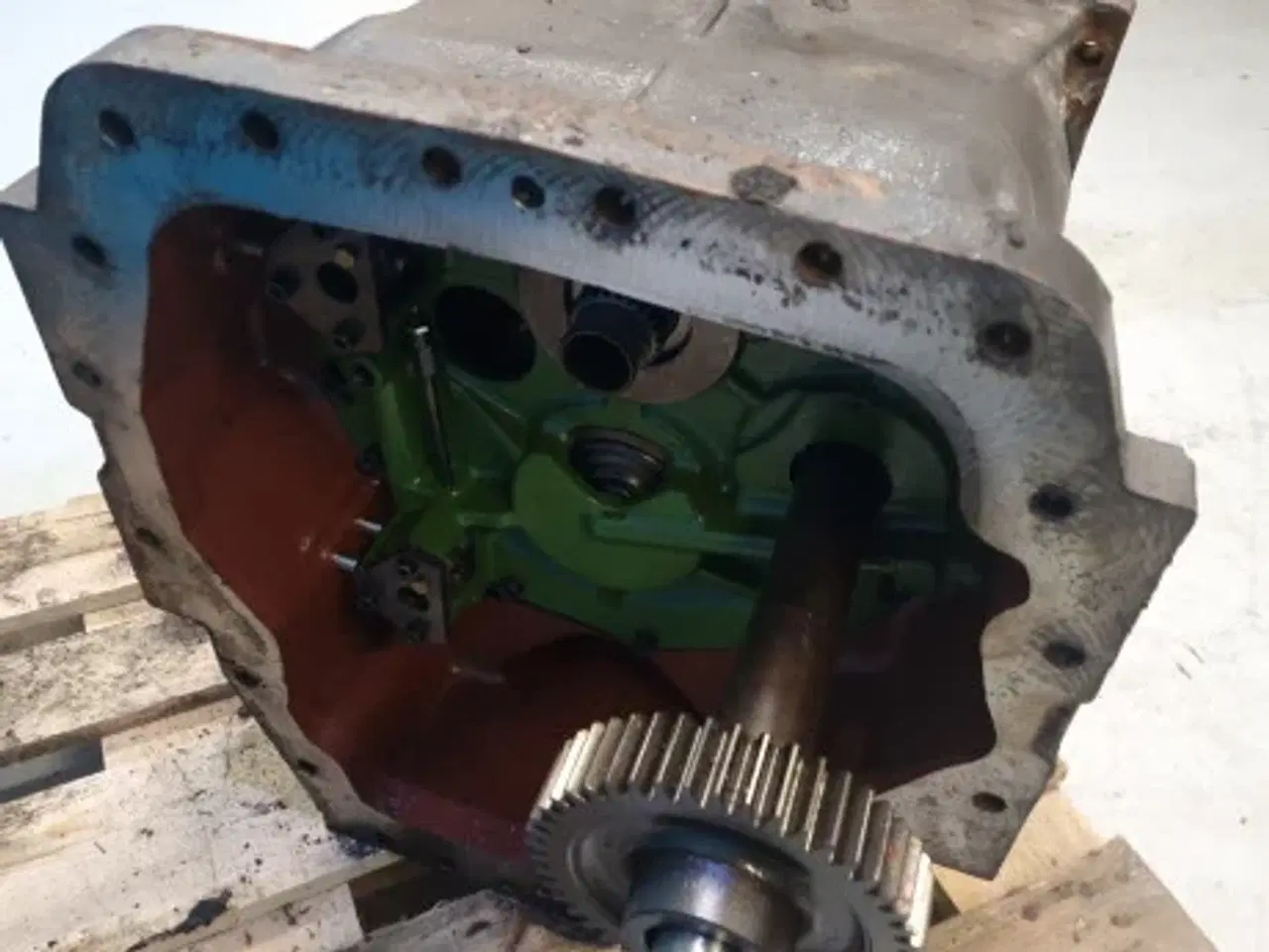 Billede 19 - Claas Axion 840 Gearkasse Hus 11329430