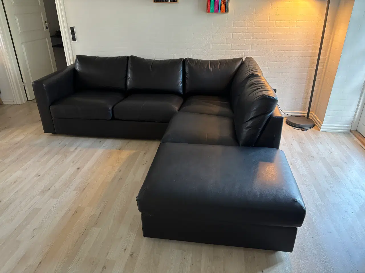 Billede 2 - Læder hjørnesofa med chaiselong