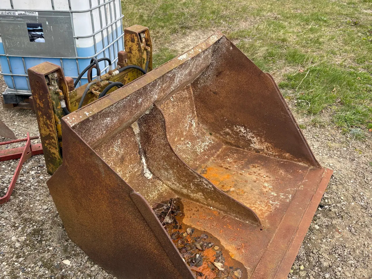 Billede 2 - Høj tip skovle til gaffeltruck 