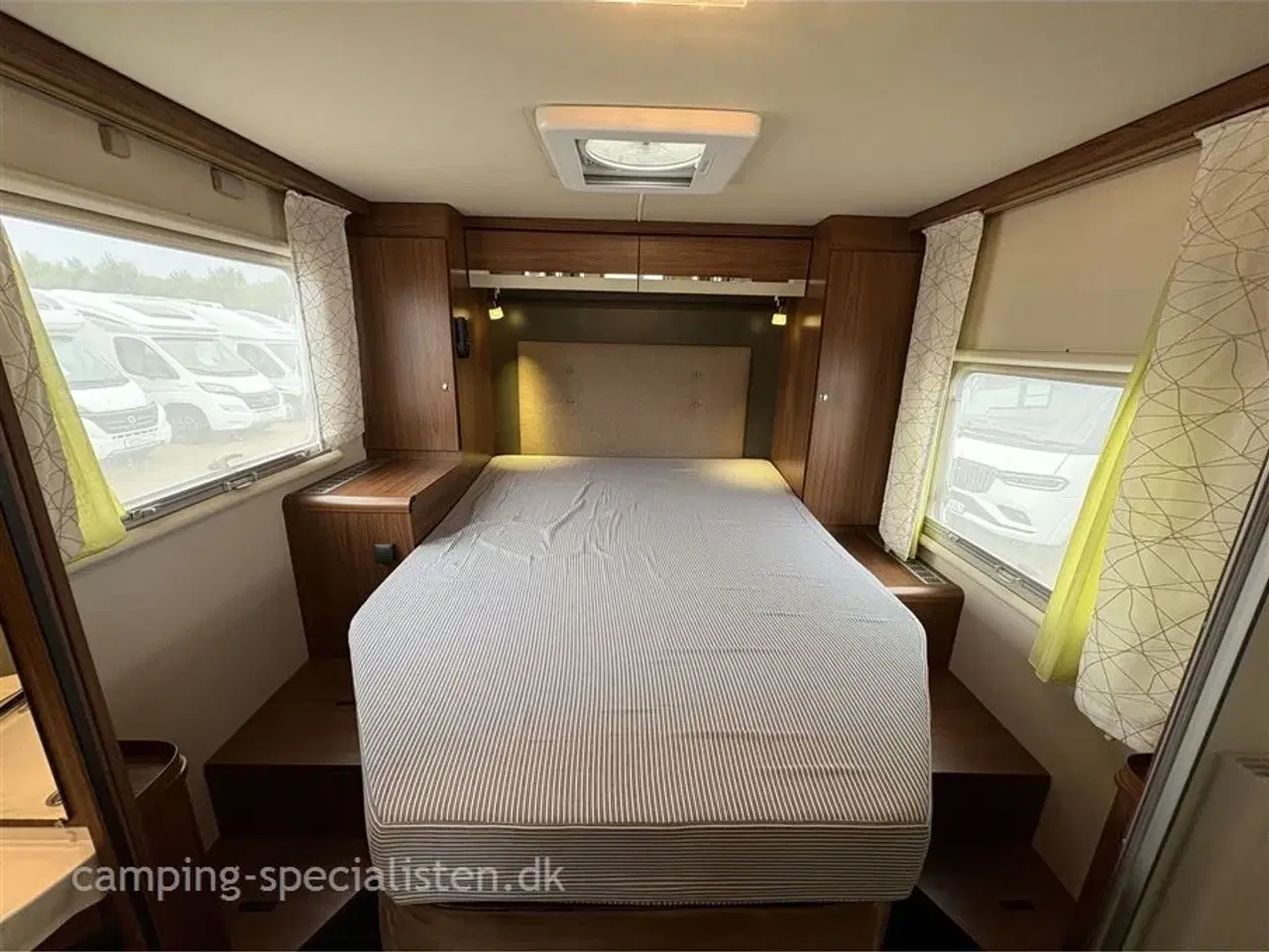 Billede 12 - 2016 - Euramobil Integra Line IL720 QB "Autocamp Premium"   Rigtig pæn og meget velholdt Luksusbil  - Euramobil IL720 QB fra 2016 - Kan snart opleves hos Camping-Specialisten i Silkeborg