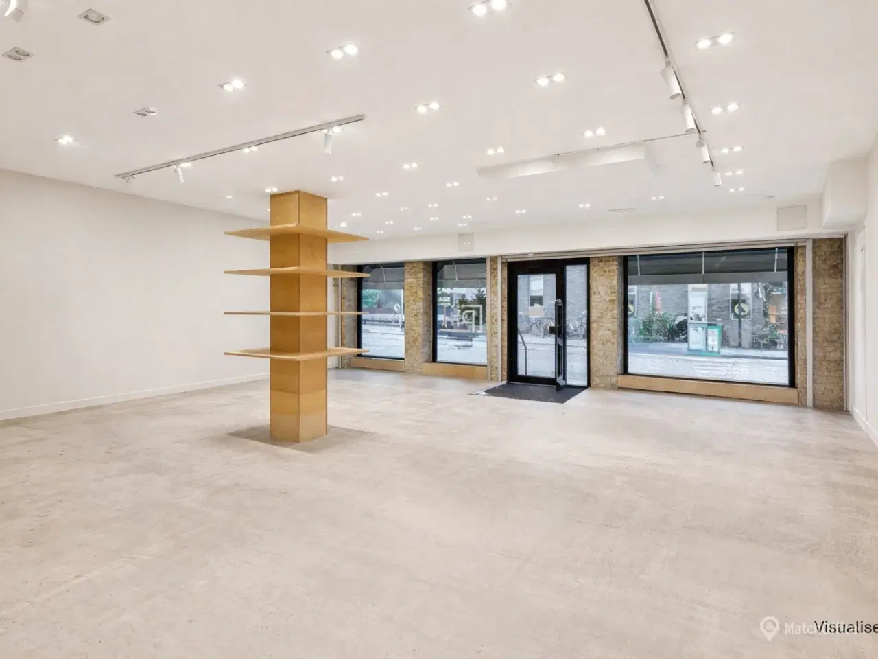 Billede 3 - 142 m² flot hjørnebutik med 100 m² kælder