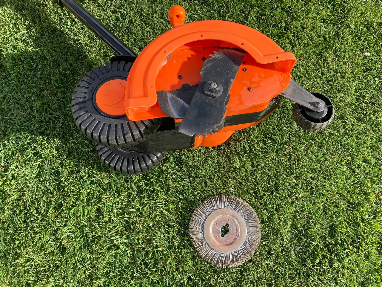 Billede 1 - Kanttrimmer og fliserenser