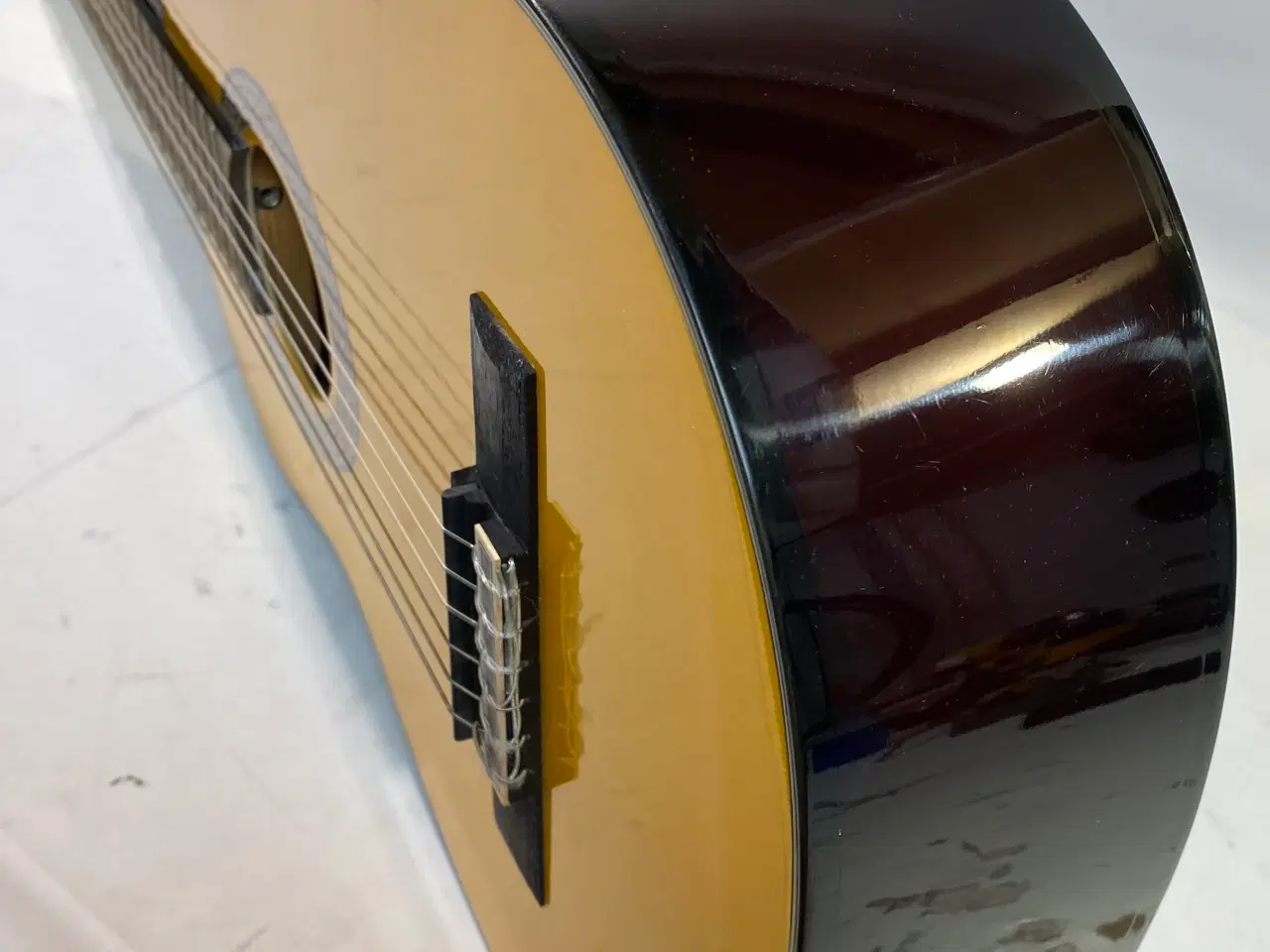 Billede 4 - 🎸 RENO RC160N Klassisk Guitar – 3/4 størrelse 🎶
