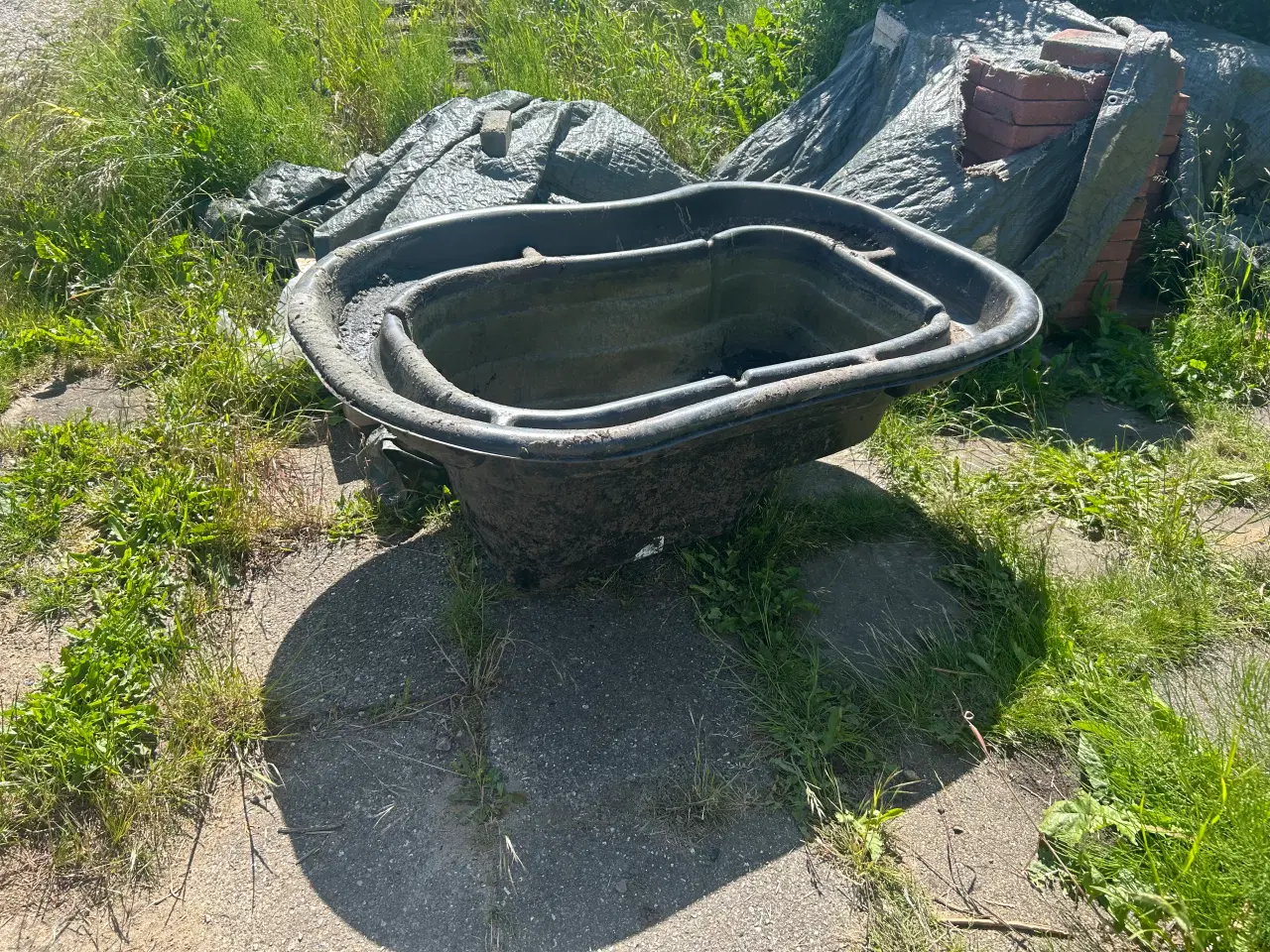 Billede 1 - Formstøbt havebassin 250L
