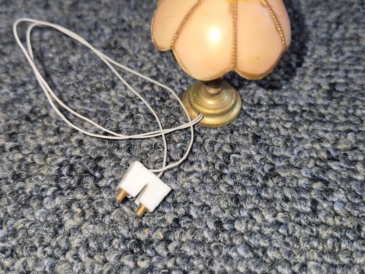 Billede 2 - Lundby dukkehus lampe Fra 1981