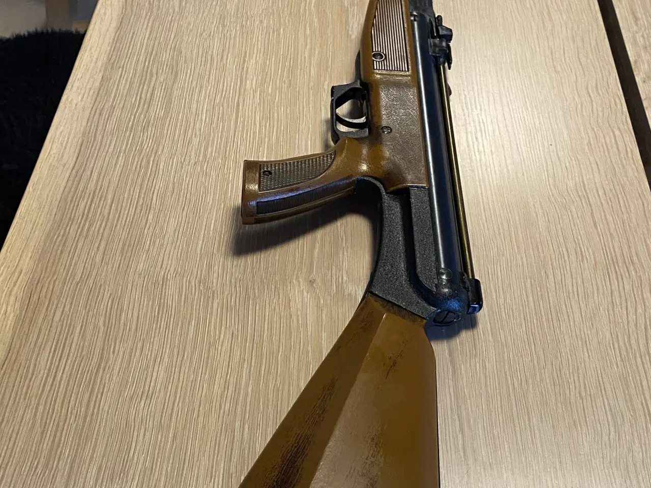 Billede 1 - Luftgevær med 15 skud magasin