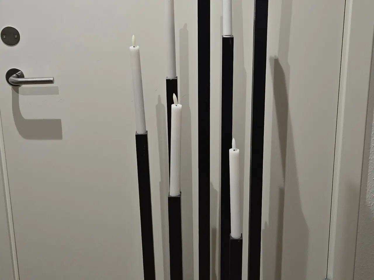 Billede 3 - Flot gulvstage på 130 cm
