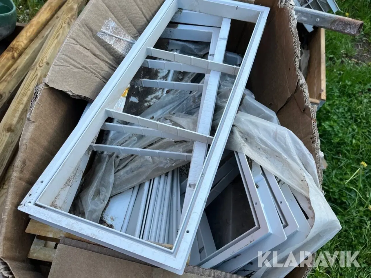 Billede 10 - Ventilatorer og rammer  Skiold ca. 48 styk