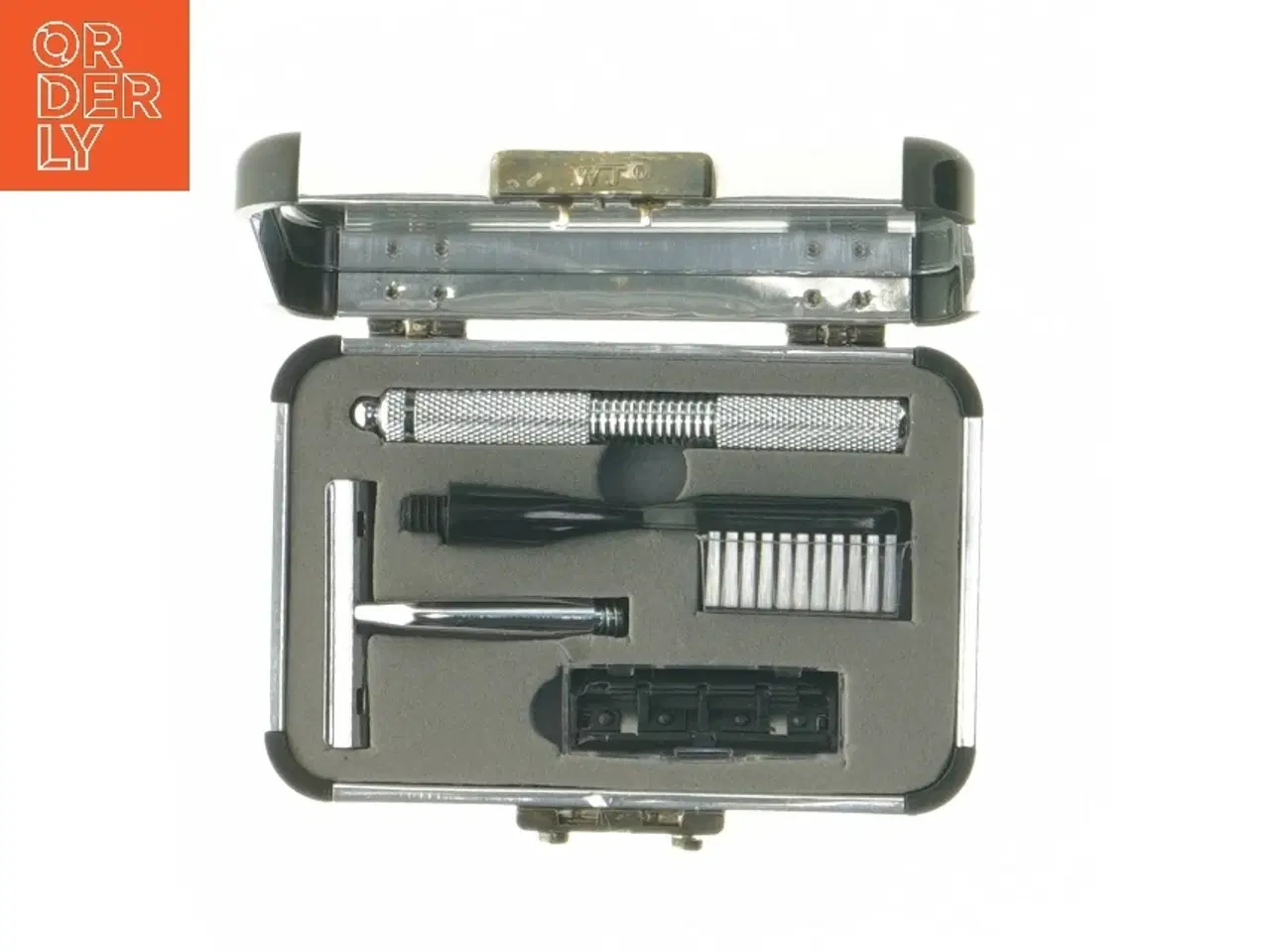 Billede 1 - Rejsesæt til barbering fra WT (str. 2,5x10,5x7,5 cm)