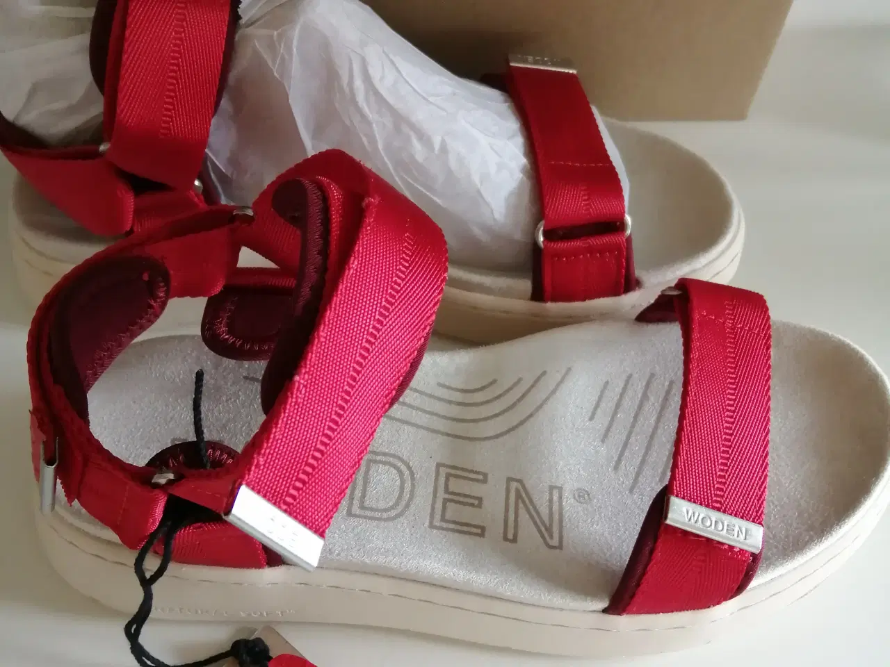 Billede 1 - NYE WODEN SANDALER