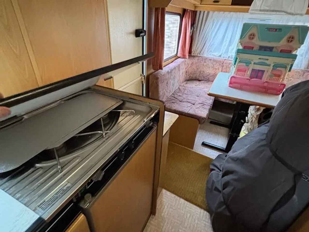 Billede 5 - Campingvogn Bürstner 4654