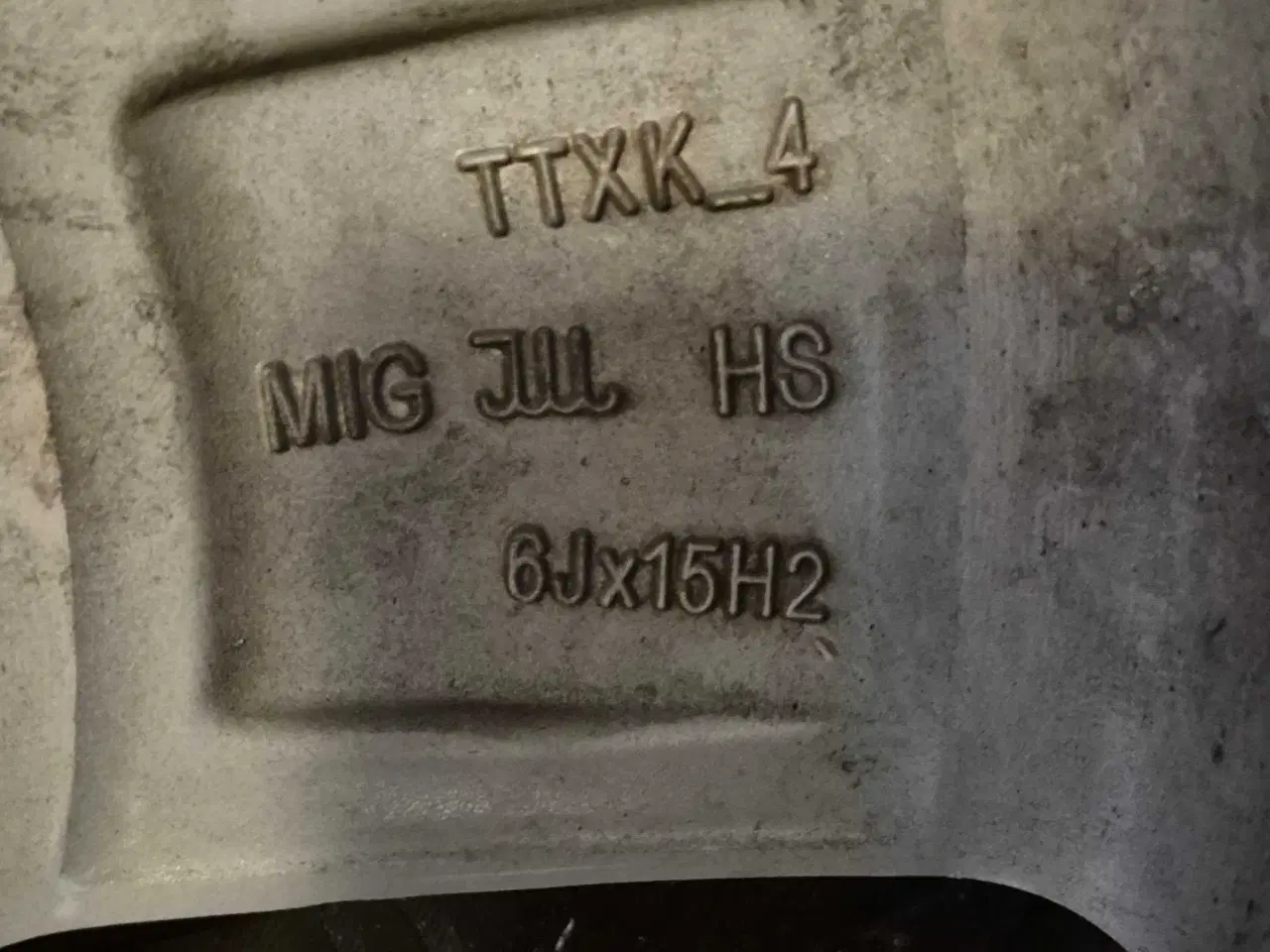 Billede 6 - Alufælge med dæk