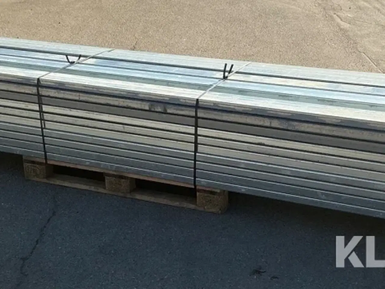 Billede 2 - Forstærkningsstolper 120 x 3500 mm 118 styk