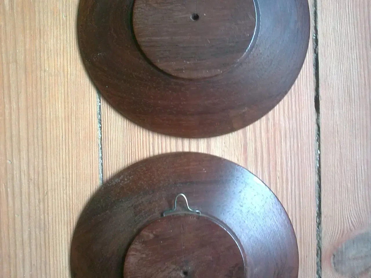 Billede 12 - Digsmed 1964 træskive fad eller dansk VINbakke