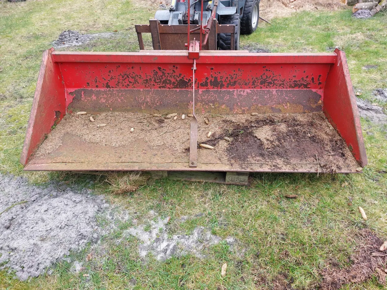 Billede 1 - Bagtipskovl til traktor