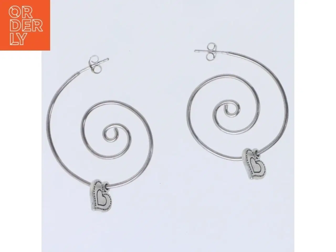Billede 1 - Spiralformede øreringe med hjerte (str. 3,5 cm)