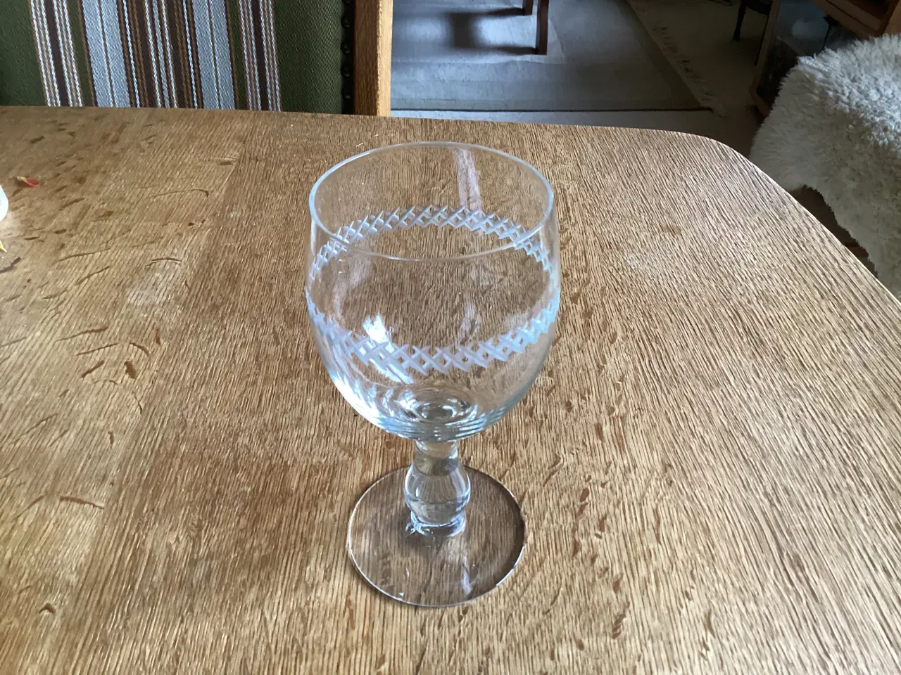 Billede 1 - Øl/Vinglas Holmegårdglas m/krydsslibninger