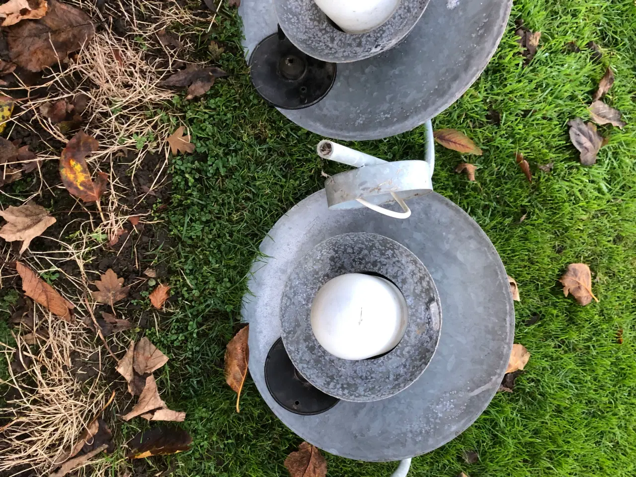 Billede 1 - Galvaniserede udendørslamper, 2 stk.