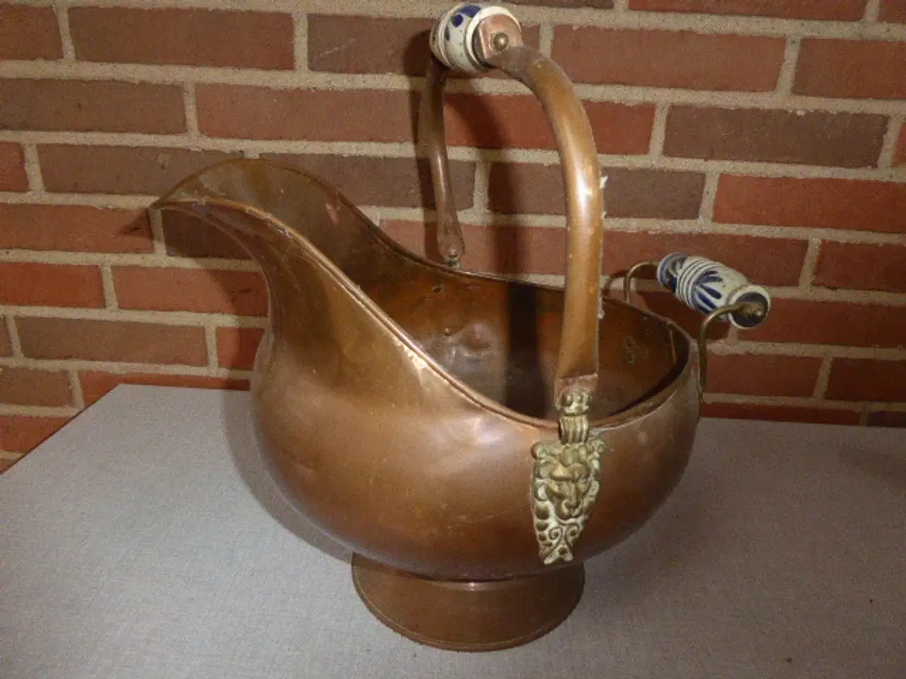 Billede 1 - stor kobberspand , 30 cm. bred og 38 cm høj