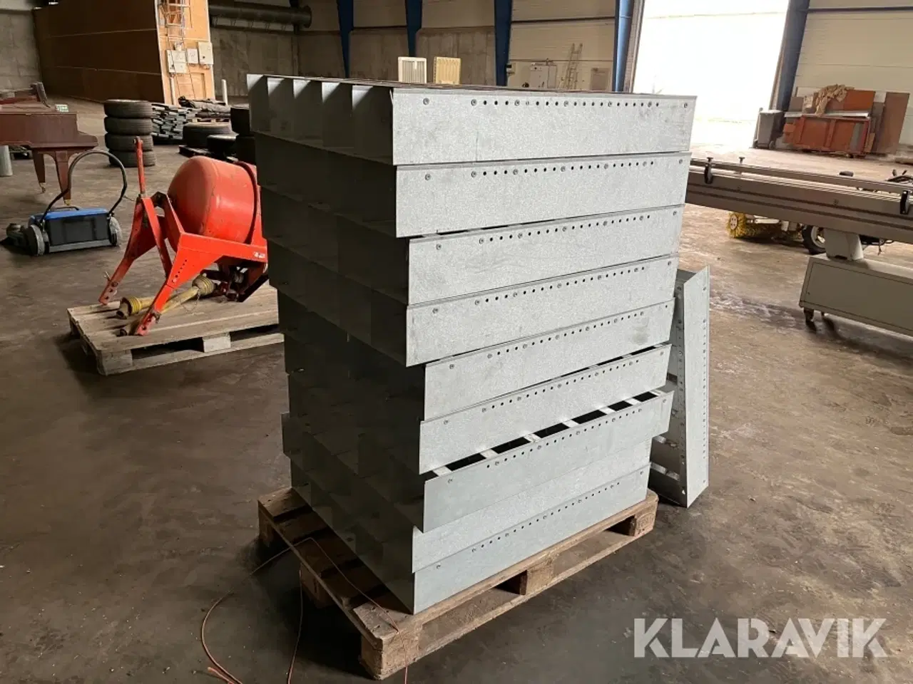 Billede 3 - Bolt hylder metal 10 styk