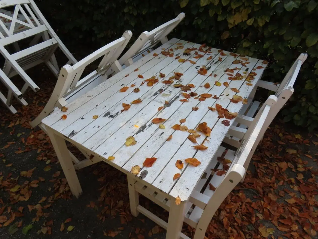 Billede 1 - Havebord med 4 stk. stole JUTLANDIA