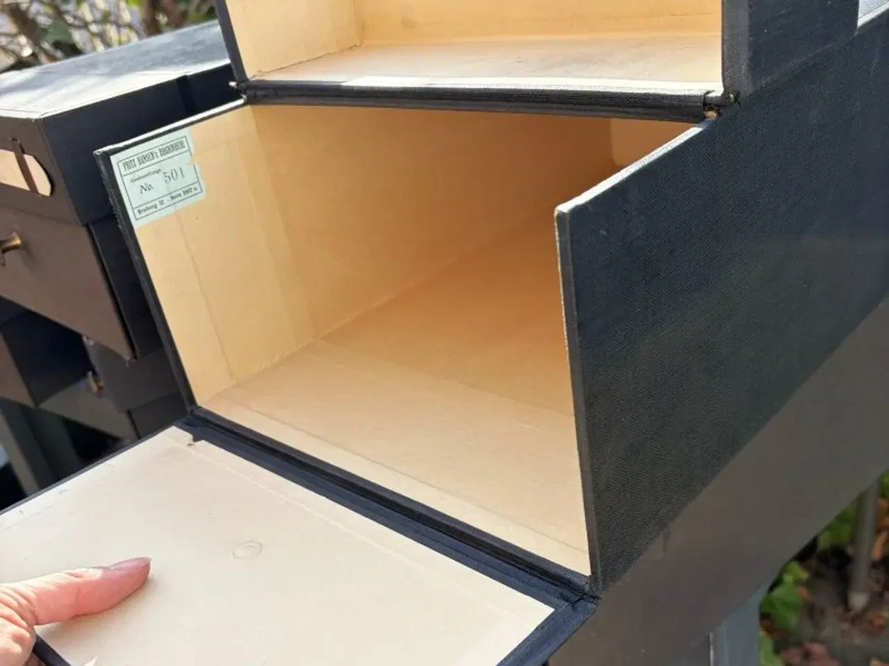 Billede 3 - Op til 5 vintage arkivkasser - pynt og opbevaring