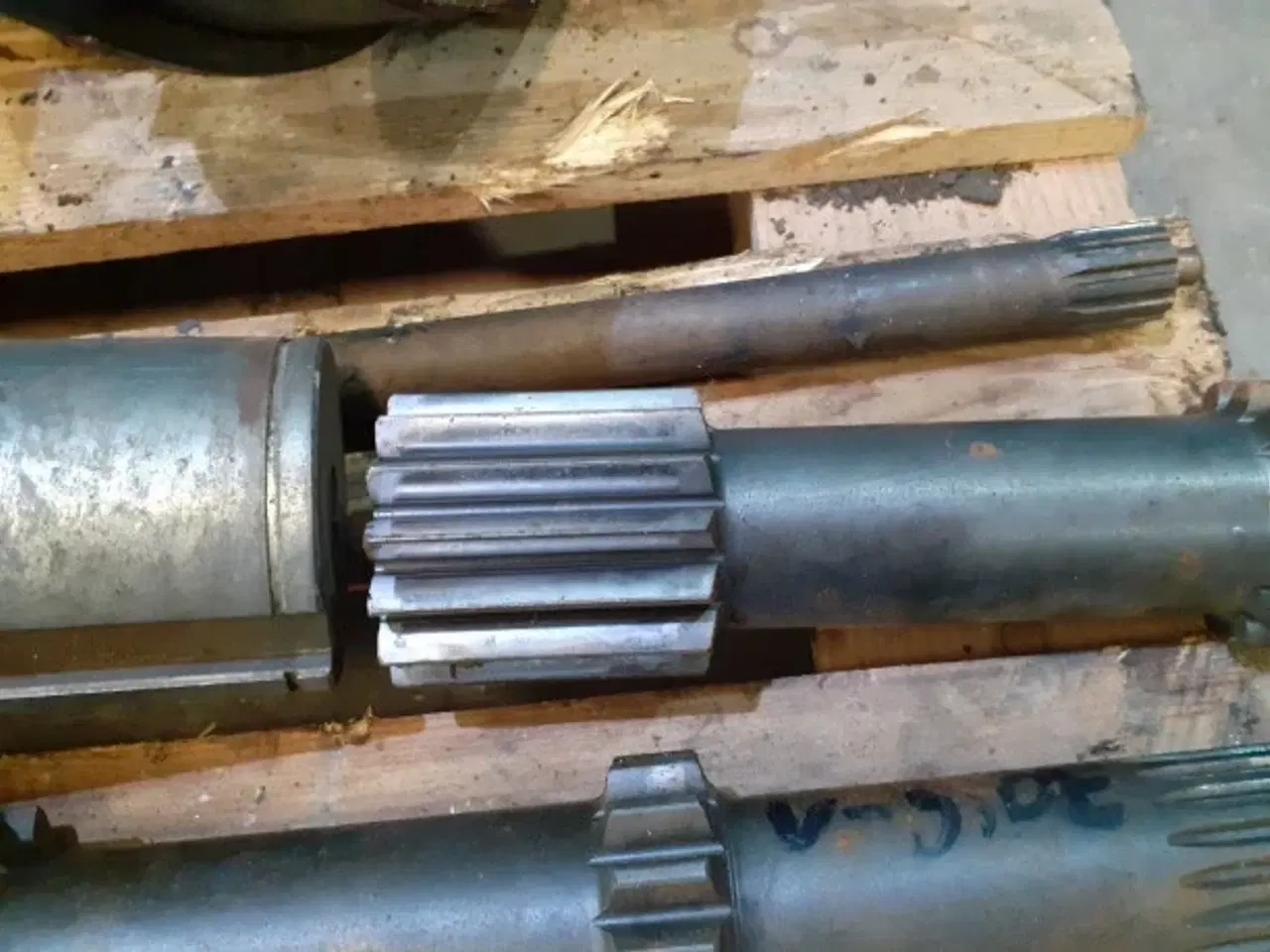 Billede 7 - New Holland TM 165 Lår