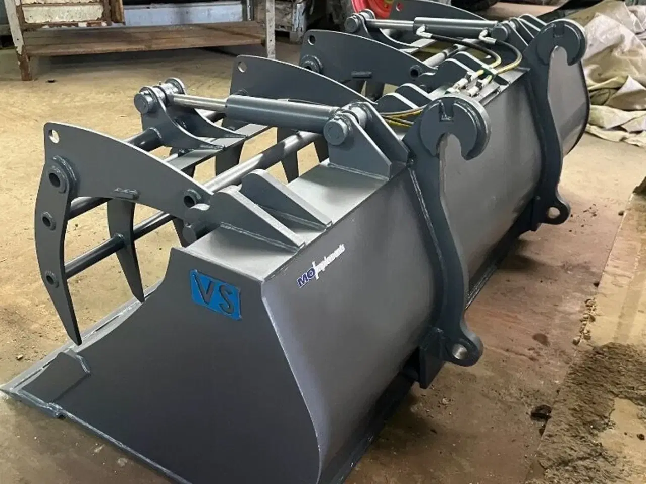 Billede 1 - Skovl med overfaldklo Dobbelt overfaldklo