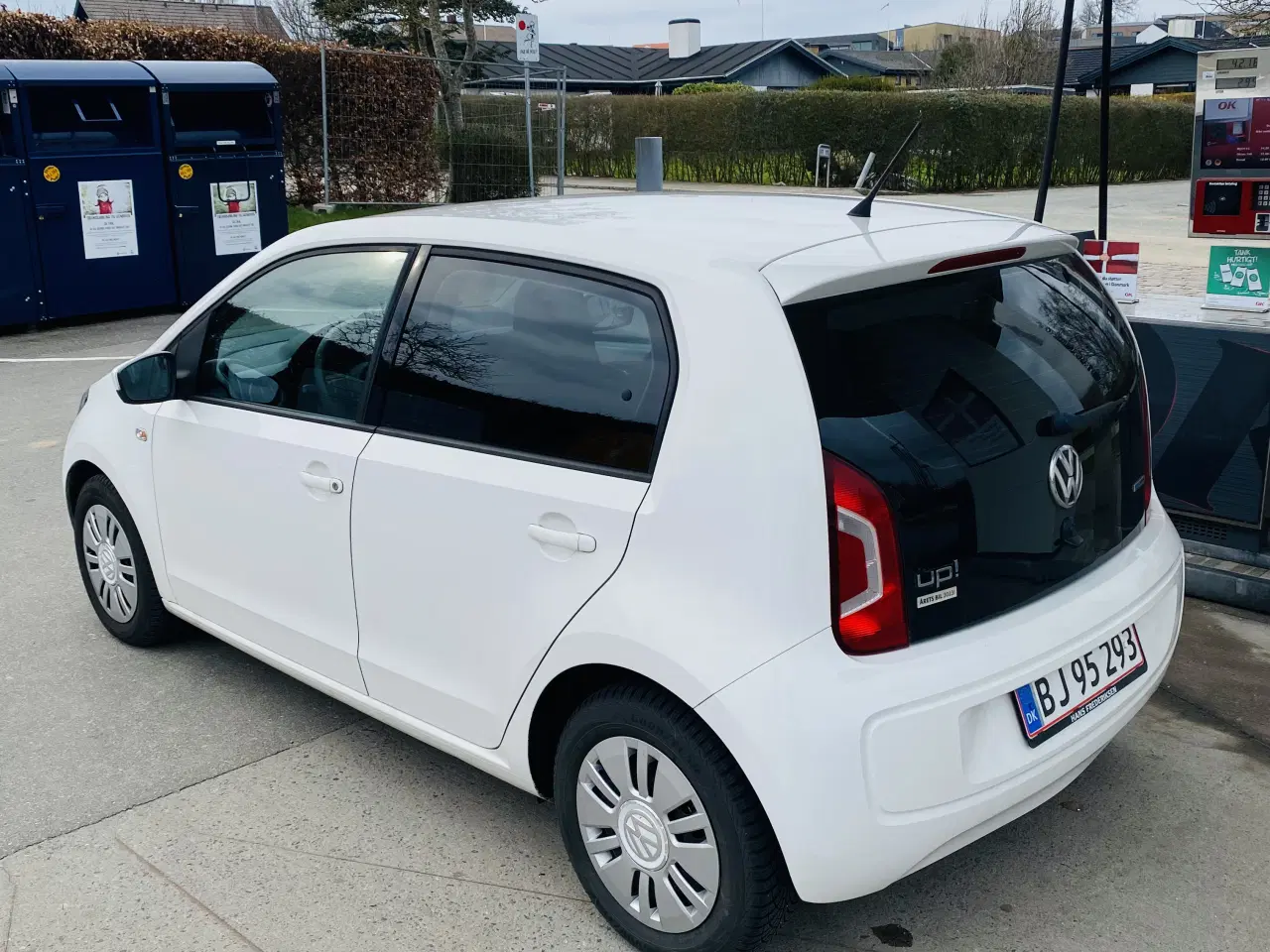Billede 4 - Velholdt VW UP med DK pakke