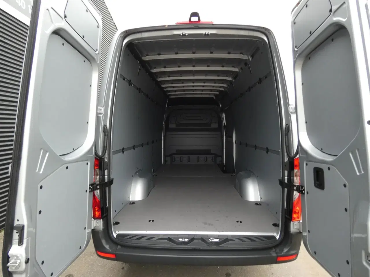 Billede 11 - Mercedes-Benz Sprinter 317 2,0 CDI A3 H2 RWD 9G-Tronic 170HK Van Aut.