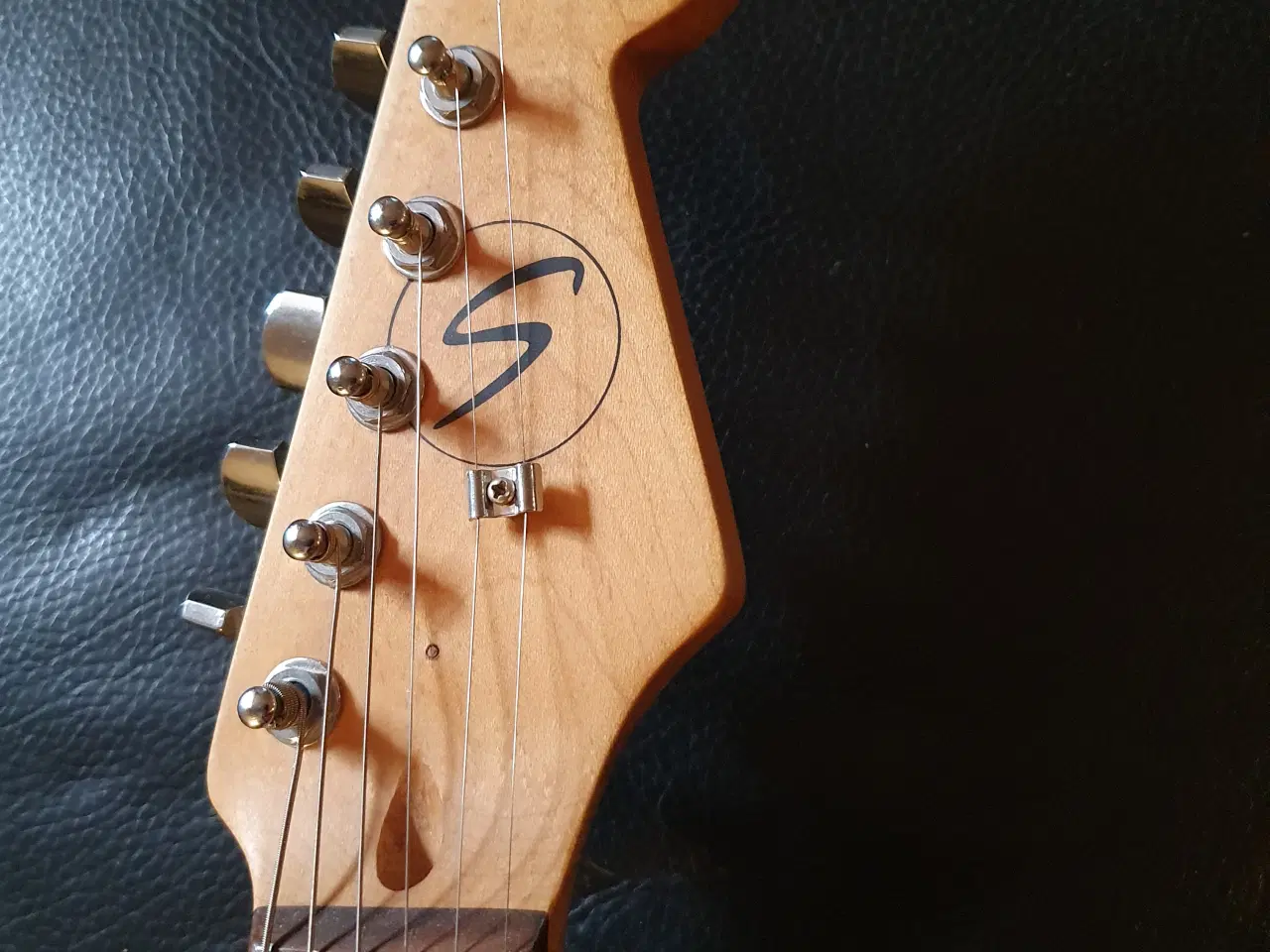 Billede 1 - Samick, creme hvid strat