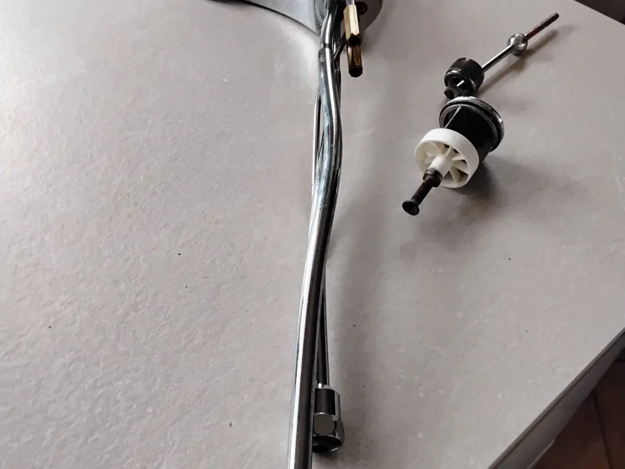 Billede 2 - Vandhane til vask på badeværelse