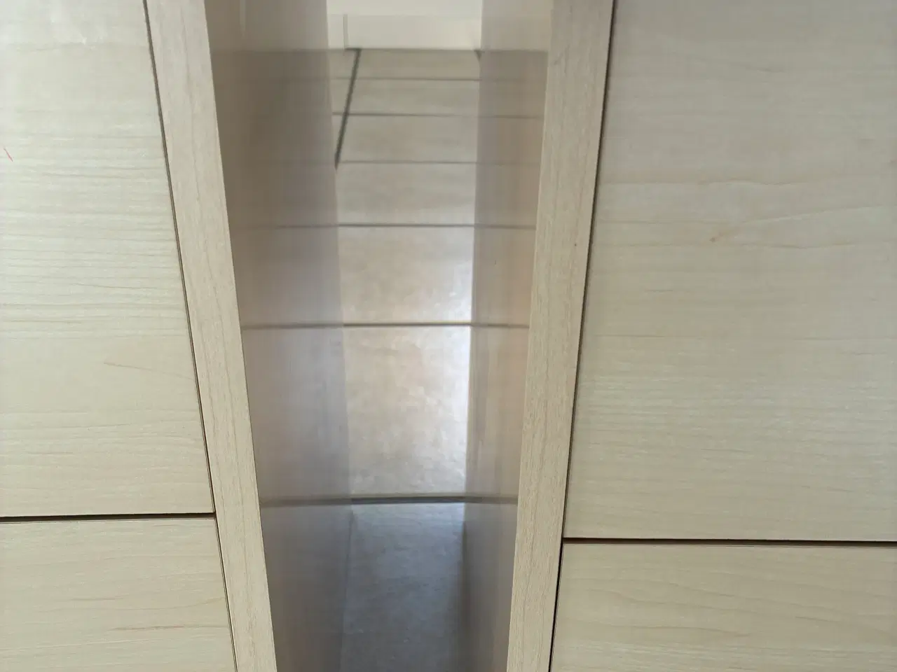 Billede 1 - 2 Sengebord m skuffer