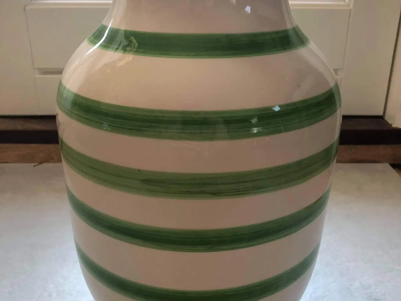 Billede 2 - Kähler Vase 30 cm grøn stribet