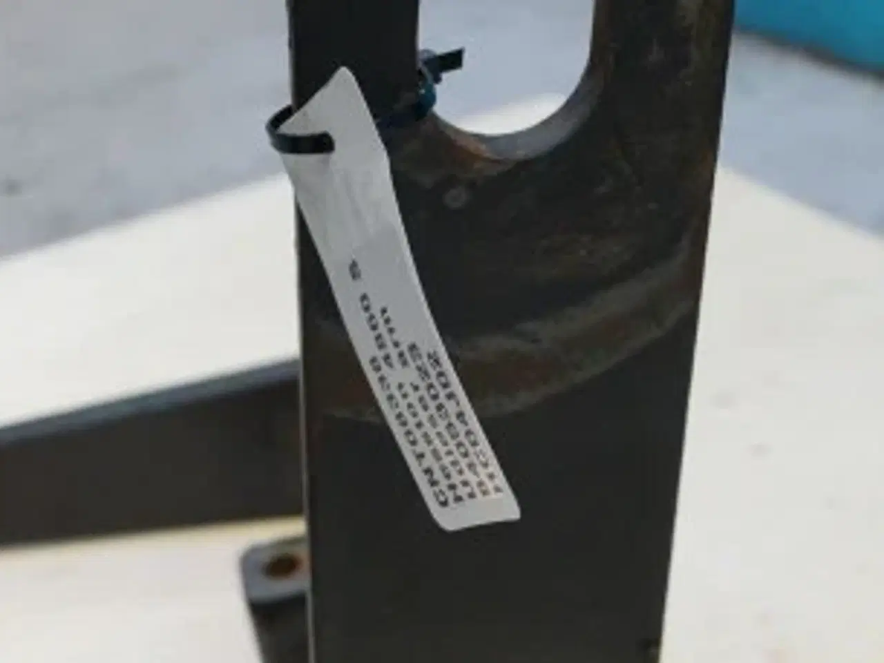 Billede 16 - New Holland 4860S Udløser Arm 84053023