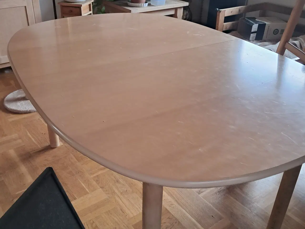 Billede 1 - Spisebord med 6 stole