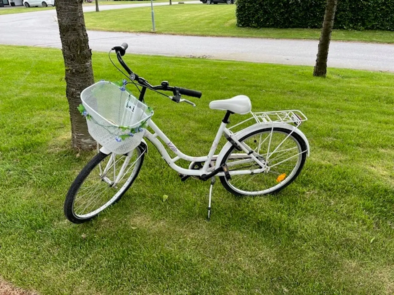 Billede 1 - Pige cykel - Pige Shopper 24" i hvid